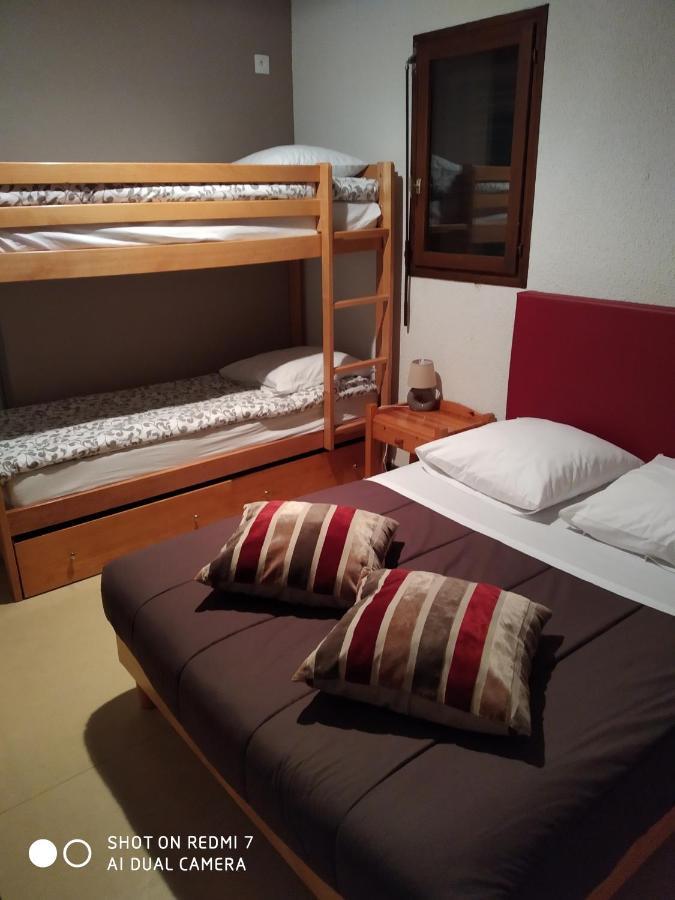 Chalet Hotel Les Marmottes 2 Etoiles Nn Montferrier المظهر الخارجي الصورة