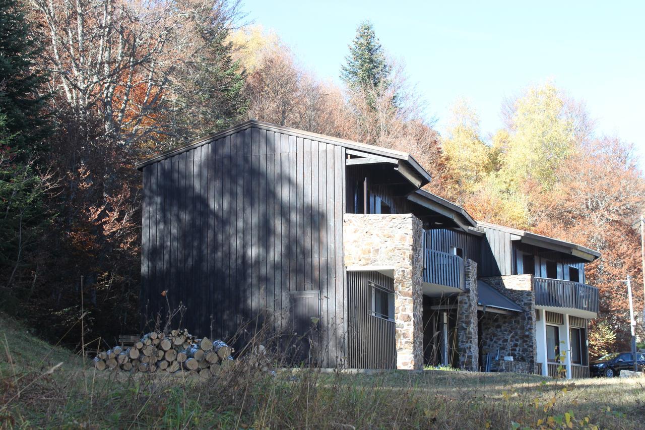 Chalet Hotel Les Marmottes 2 Etoiles Nn Montferrier المظهر الخارجي الصورة