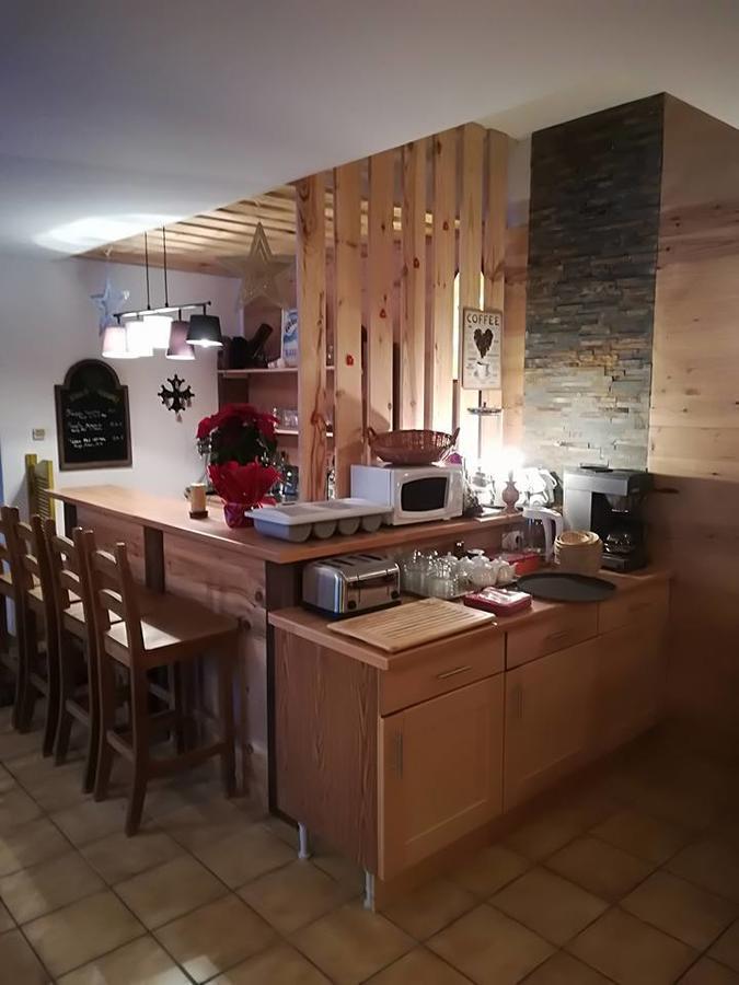 Chalet Hotel Les Marmottes 2 Etoiles Nn Montferrier المظهر الخارجي الصورة